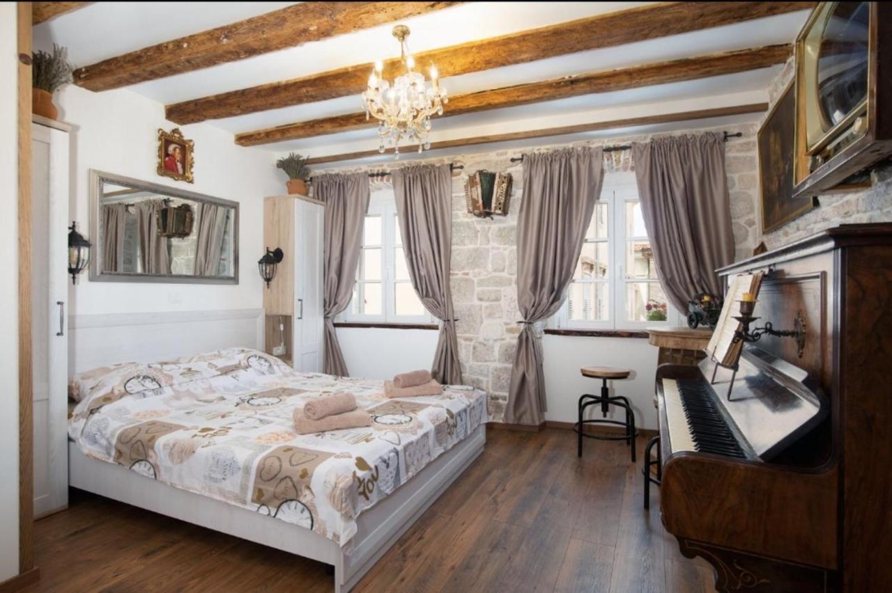 Domus Maximus Apartman Póla Kültér fotó