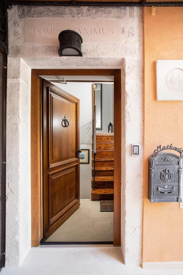 Domus Maximus Apartman Póla Kültér fotó