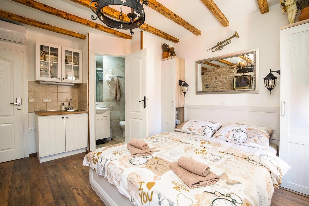 Domus Maximus Apartman Póla Kültér fotó