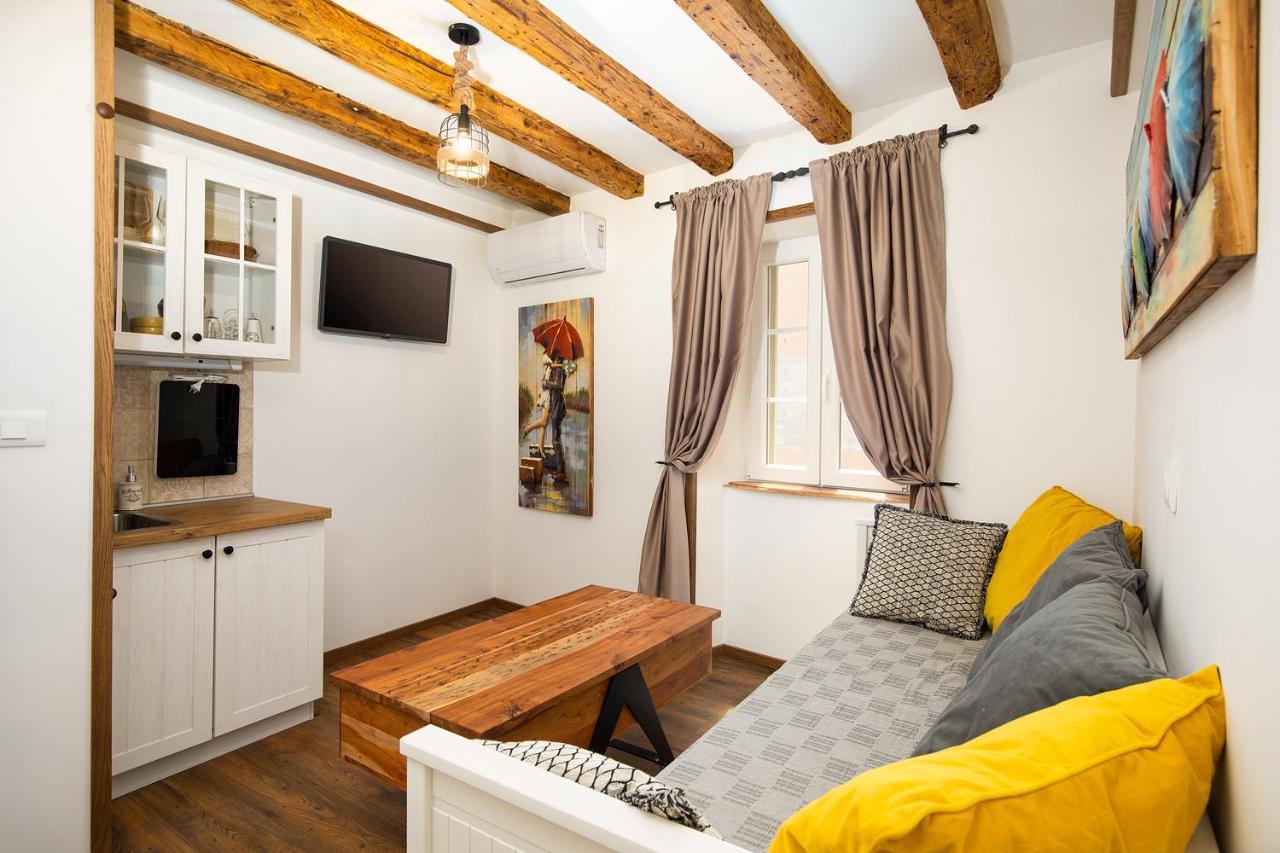 Domus Maximus Apartman Póla Kültér fotó