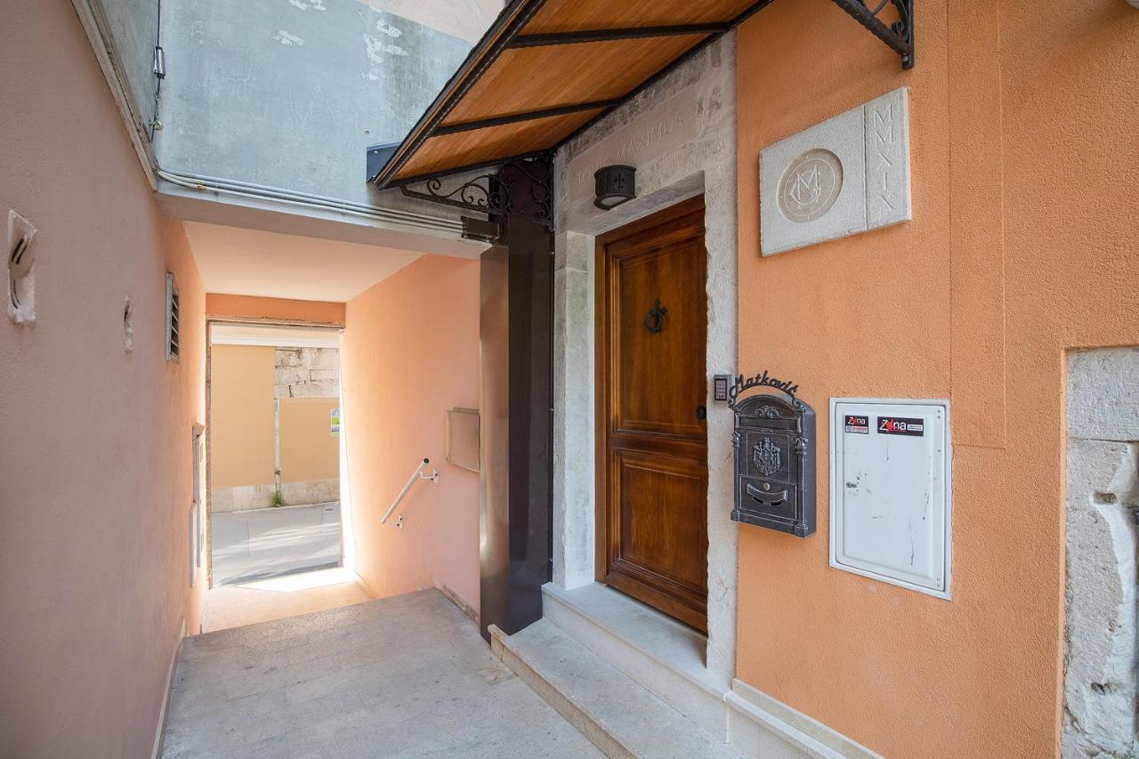 Domus Maximus Apartman Póla Kültér fotó
