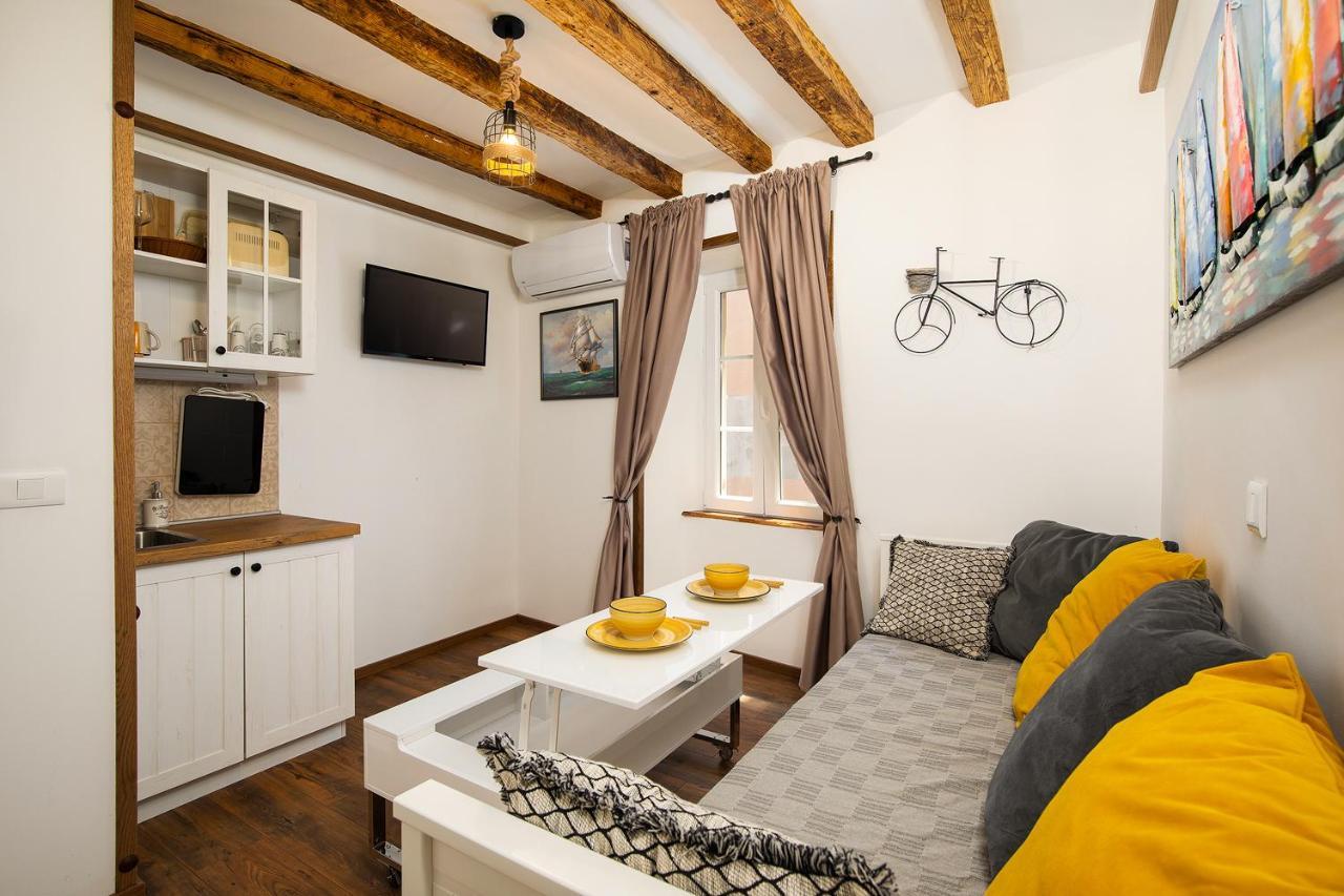 Domus Maximus Apartman Póla Kültér fotó