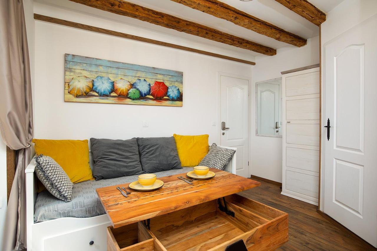 Domus Maximus Apartman Póla Kültér fotó