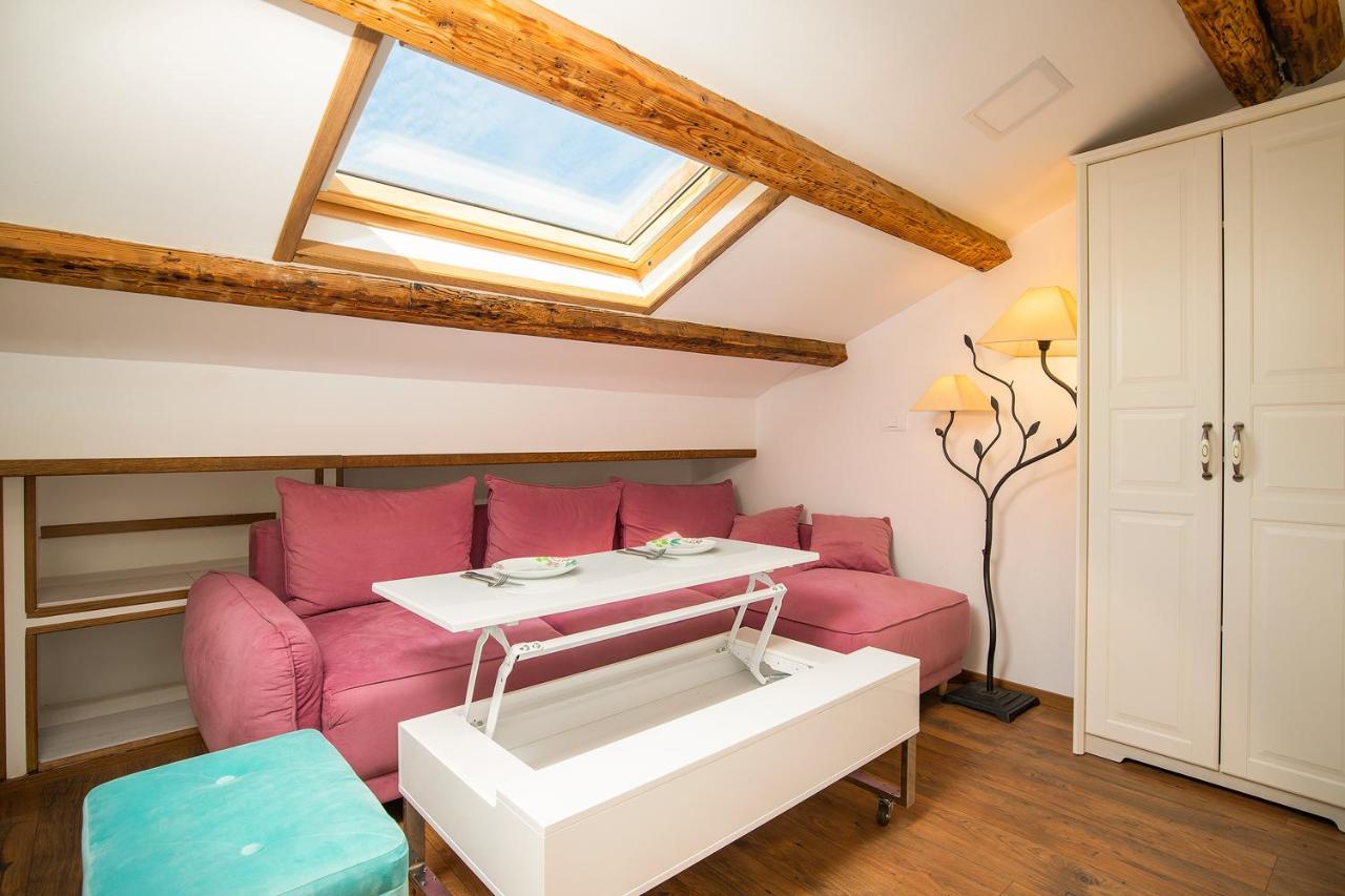 Domus Maximus Apartman Póla Kültér fotó