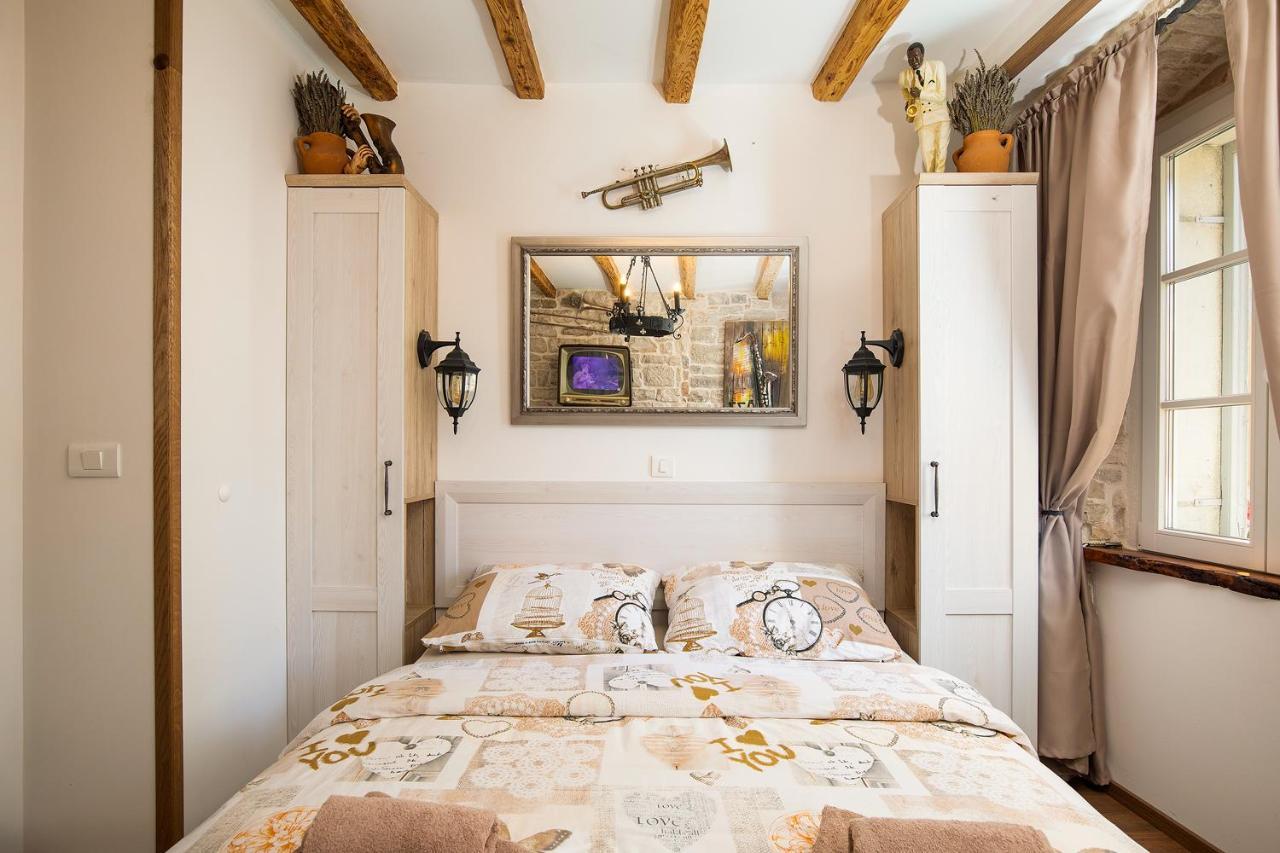 Domus Maximus Apartman Póla Kültér fotó