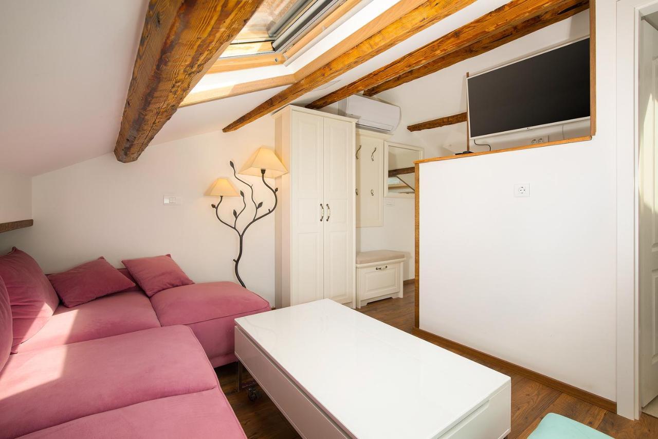 Domus Maximus Apartman Póla Kültér fotó